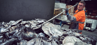 Mitarbeiter-Material-Nichteisen